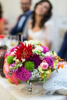 Украса на маса с цветя