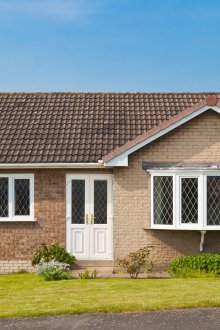 Едноетажна тухлена къща