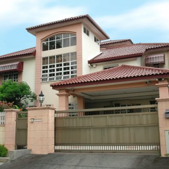 Дървена порта