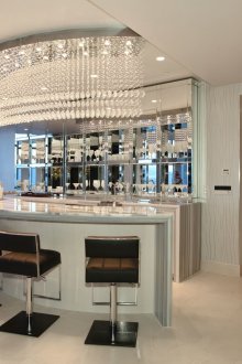 Kaunter bar batu sempit