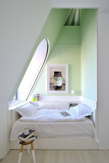 Niche in the attic bedroom