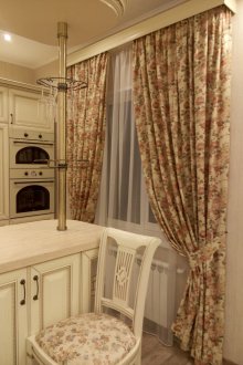 Багетни завеси в кухнята