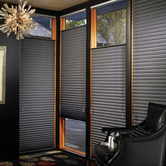 Завеси от черен тапет