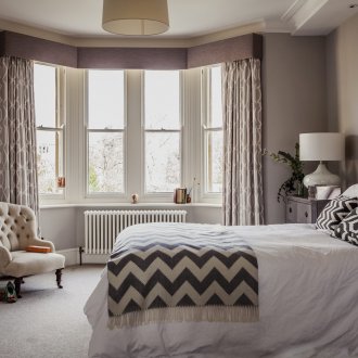 Susun tidur di bilik tidur