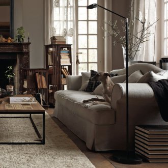 Диван в хола