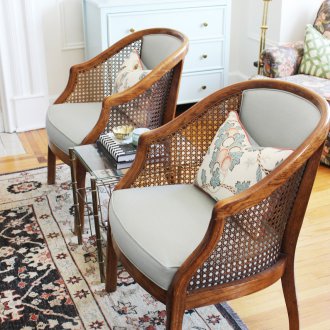 Столове за лятна резиденция