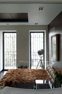 Laminat an der Schlafzimmerwand in Chruschtschow