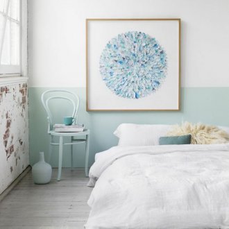 Das Schlafzimmer in Chruschtschow im Stil des Minimalismus