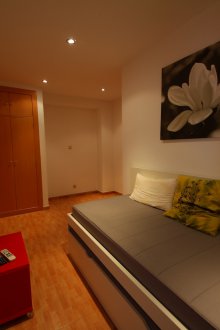 Schmales Schlafzimmer in Chruschtschow