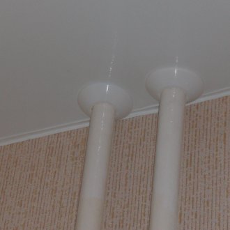 Lukisan paip di dapur