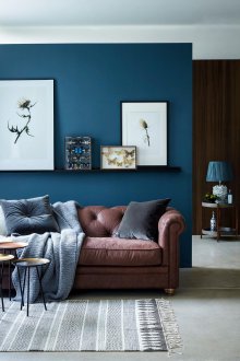 Кафяв Честърфийлд диван