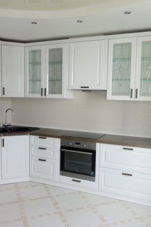 Бял кухненски МДФ