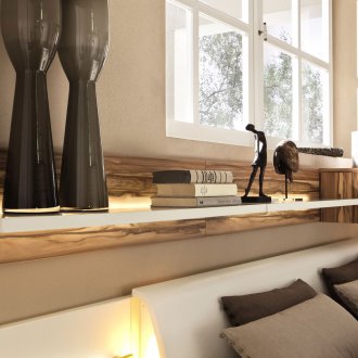 Рафт на главата на леглото