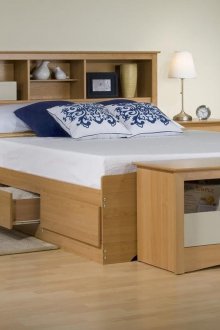 Легло с рафт и чекмедже