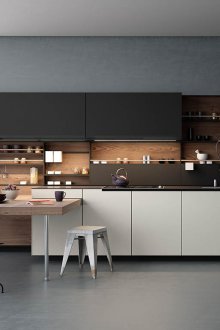 Панели под дървото за кухнята на селска къща