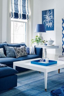 Мъжки син диван