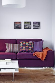 Лилав разтегателен диван