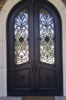 Аркована кована врата