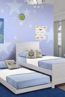 Ausziehbares Bett für den Jungen