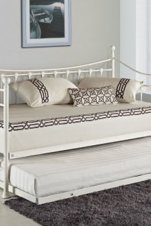 Ausziehbares Metallbett