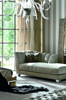 Диван дневно легло в спалнята