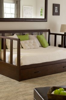 Диван дневно легло с чекмеджета