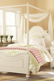 Kanopi di atas katil dengan bingkai di bilik kanak-kanak untuk gadis itu