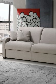 Диван бебе в хола