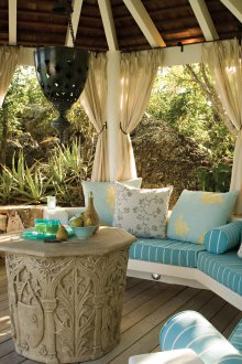 Красива декорация на беседката