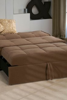 Диван тик толкова кафяв