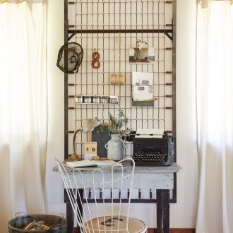 Бели завеси за летни вили