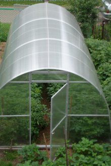 Оранжериен поликарбонатен охлюв