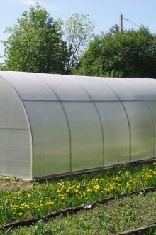 Монтаж на оранжерия от поликарбонат