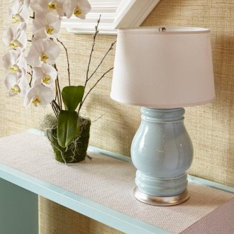 Тапет под тепиха