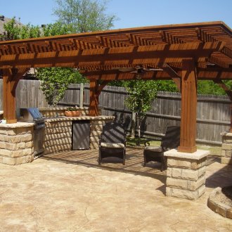 Външна беседка с грил