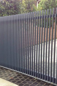 Стоманена решетъчна порта