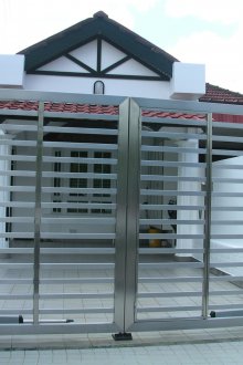 Стоманена желязна порта