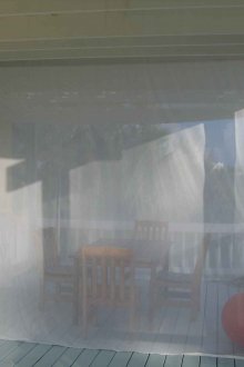 Завеси мрежести на верандата