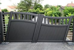 Asymmetric swing gates