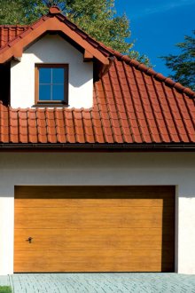 Секционни метални порти