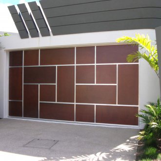 Люлееща се врата в стила на модерна