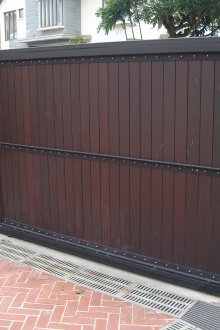 슬라이딩 게이트