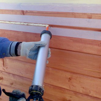 Seal silikon untuk kayu