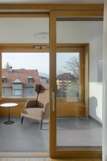 Дизайн на балконна врата в къщата