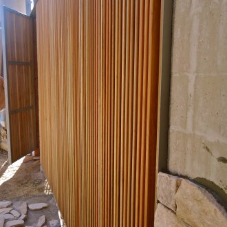 Ротационна вертикална порта