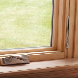 Дървени склонове на прозорци