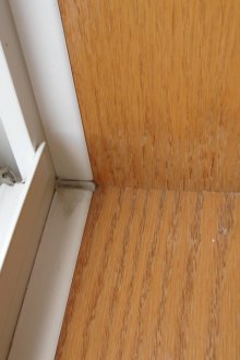 Ламинирани склонове на прозореца