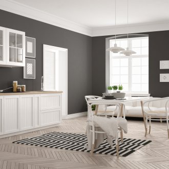 Сиви стени и бели мебели