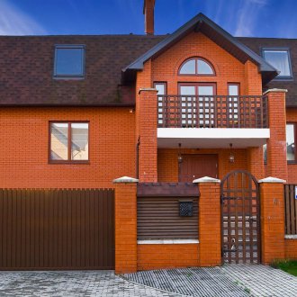 Висяща порта в къщата