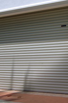 Преградна секционна врата